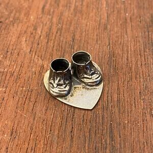 Vintage Beau 925 Sterling Silver Baby Shoes Heart Pendant Bracelet Charm